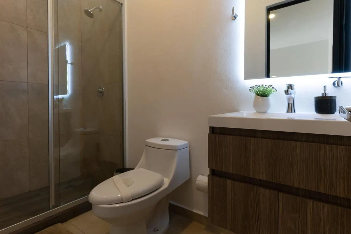 3Br House W/ Pool, Security & Excellent Location! Villa Cancun